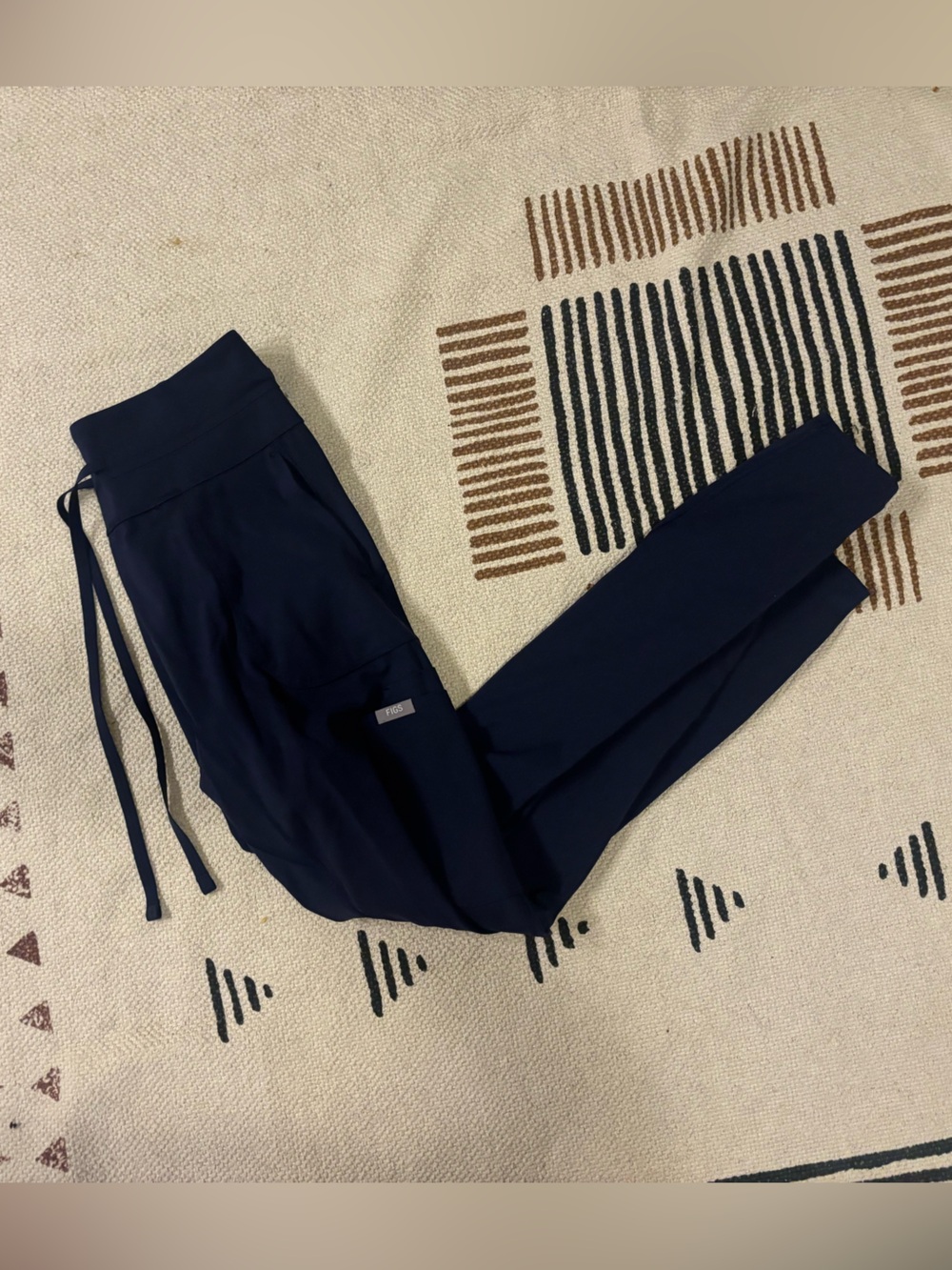 Medium FIGS Scrub Legging